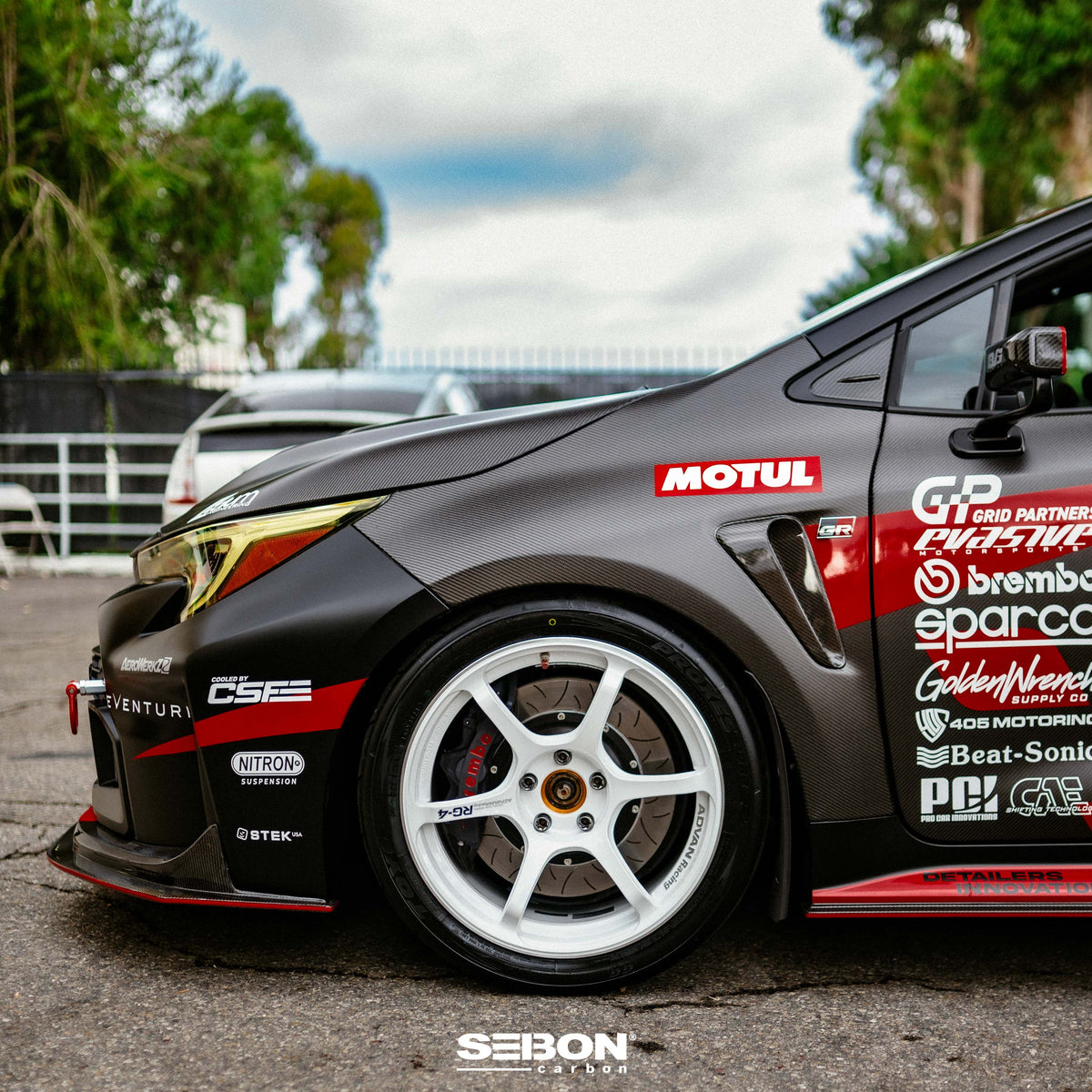Seibon OEM-style dry Carbon Fiber fenders for 2023-2026 Toyota GR Corolla - Gloss