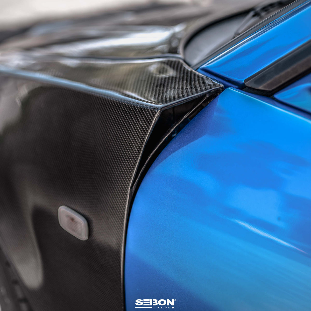 Seibon NSM-Style Carbon Fiber fenders for 1999-2002 Nissan Skyline R34 GT-R