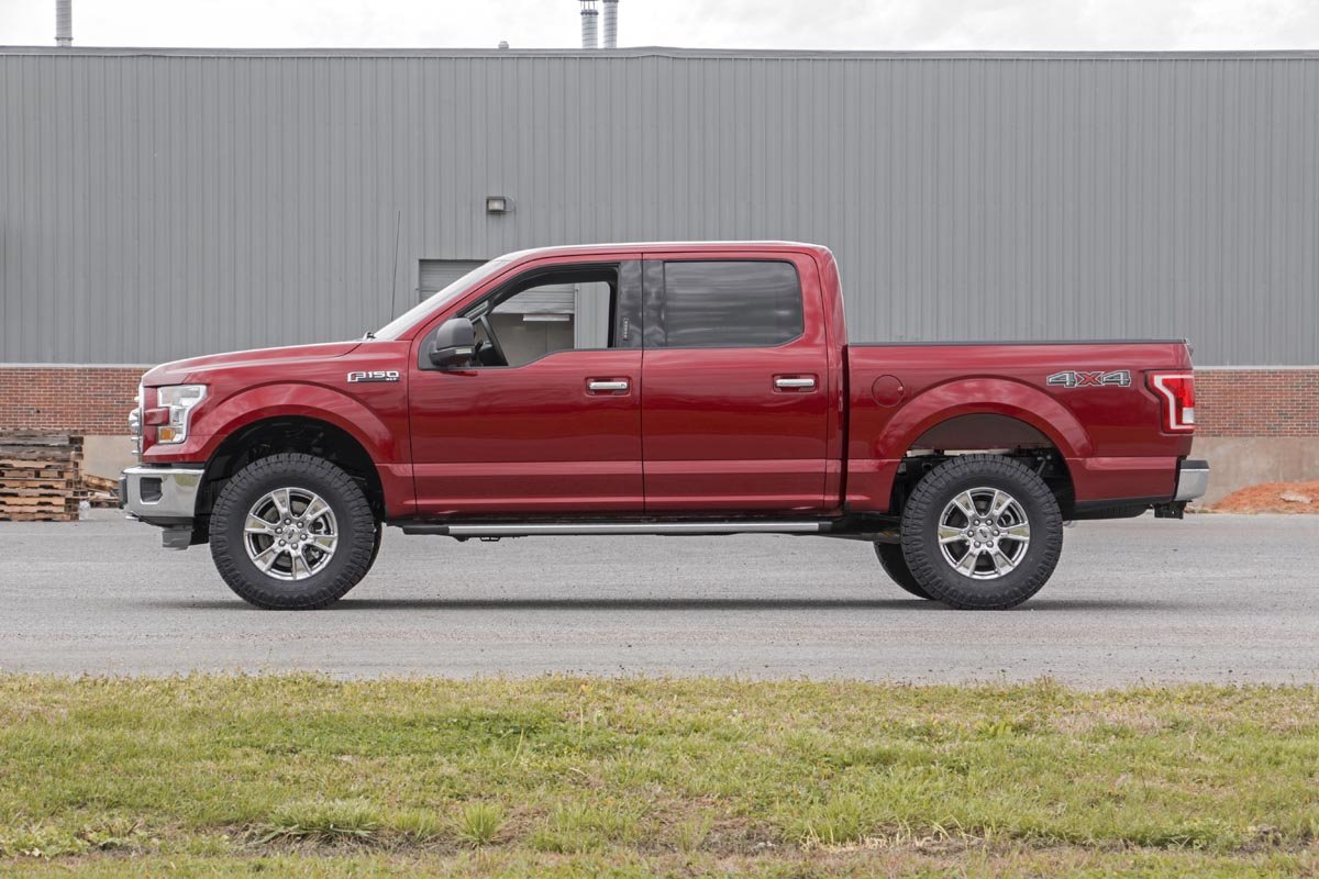 Rough Country N3 Leveling Struts | 2 Inch | Loaded Strut | Ford F-150 4WD (2014-2026)