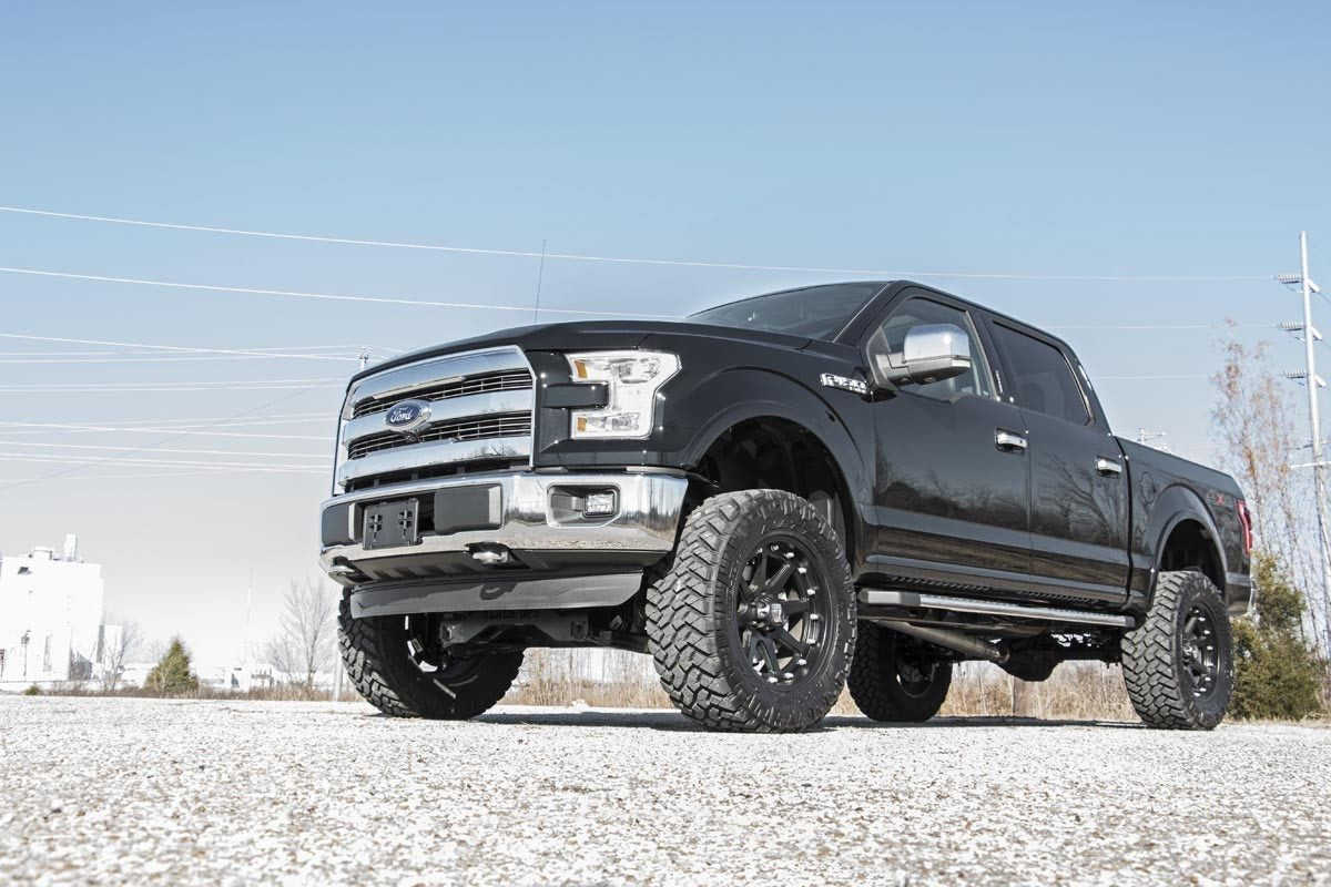 Rough Country 6 Inch Lift Kit | Ford F-150 4WD (2015-2020)
