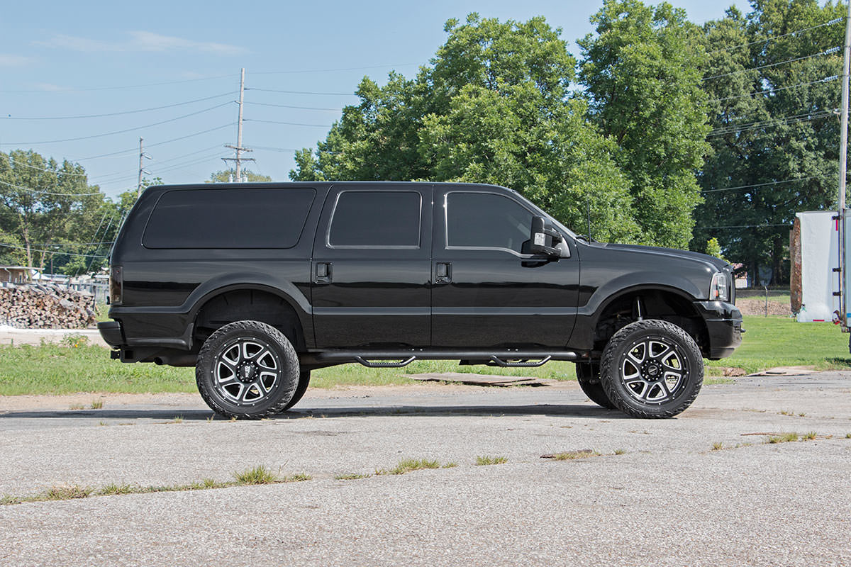 Rough Country 3 Inch Lift Kit | Ford Excursion 4WD (2000-2005)