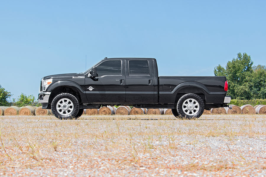 Rough Country 1.5 Inch Leveling Kit | Ford F-250/F-350 Super Duty 4WD (2005-2023)