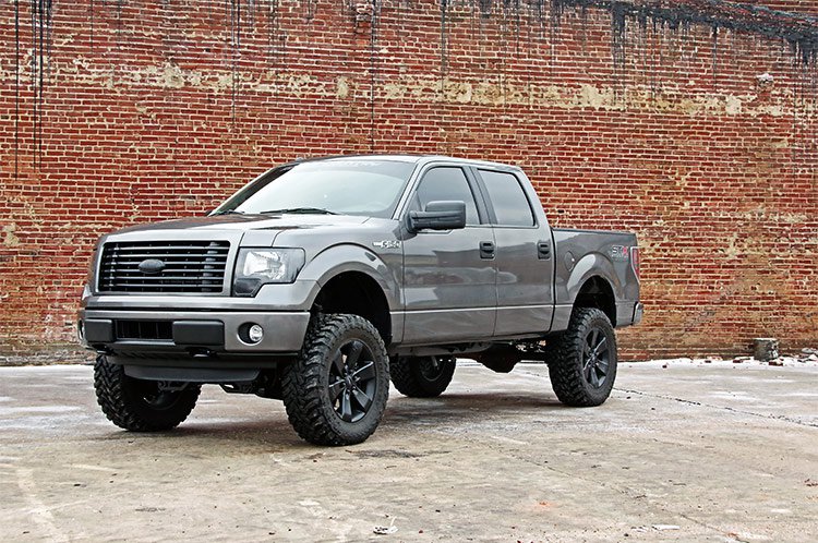 Rough Country 6 Inch Lift Kit | Ford F-150 4WD (2014)