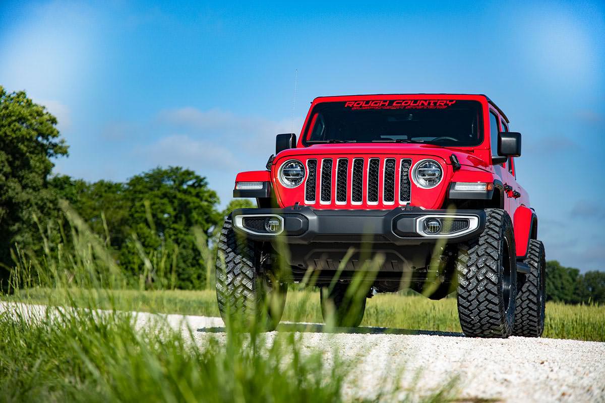 Rough Country 3.5 Inch Lift Kit | Jeep Gladiator JT 4WD (2020-2023)
