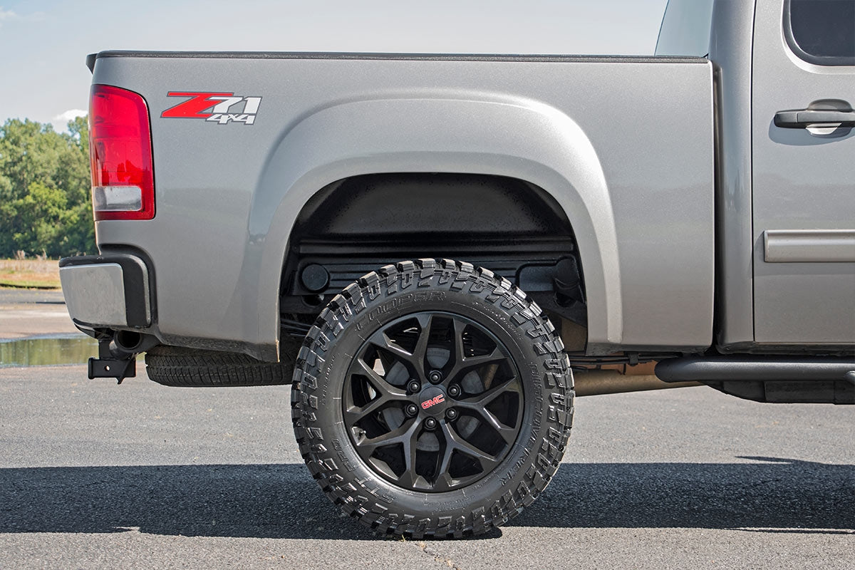 Rough Country 3 Inch Body Lift Kit | Chevy Silverado & GMC Sierra 1500 2WD/4WD (2007-2013)