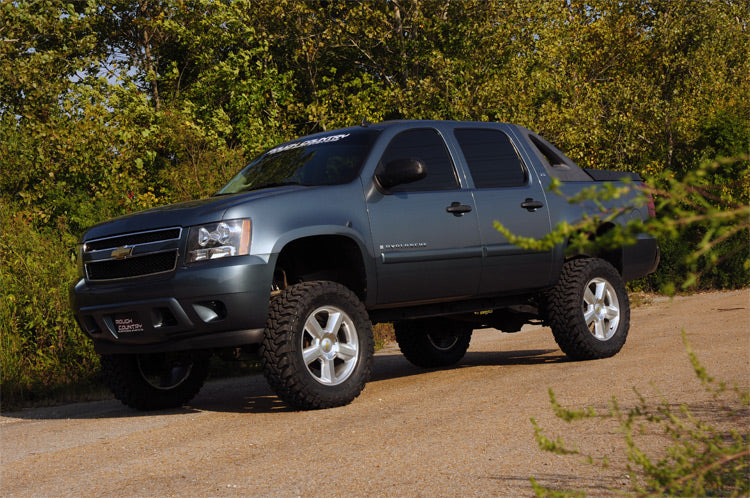 Rough Country 7.5 Inch Lift Kit | Chevy Avalanche 1500 2WD/4WD (2007-2013)