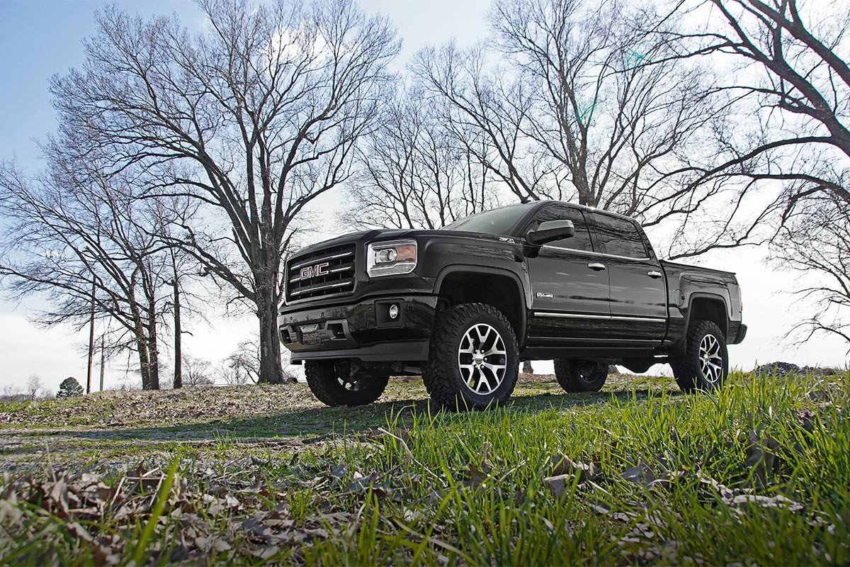 Rough Country 6 Inch Lift Kit | Chevy/GMC 1500 (14-18)