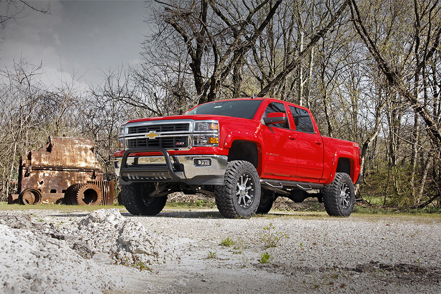 Rough Country 7 Inch Lift Kit | Chevy/GMC 1500 (14-18)