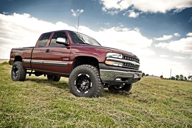 Rough Country 6 Inch Lift Kit | Chevy Silverado & GMC Sierra 1500 2WD (1999-2006 & Classic)