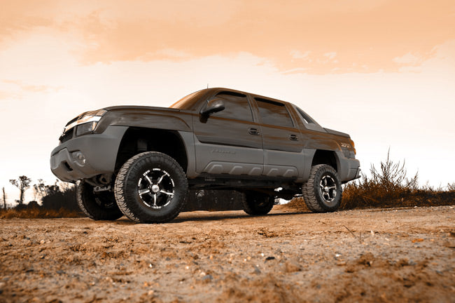 Rough Country 6 Inch Lift Kit | NTD | Chevy Avalanche 1500 (02-06)/Suburban 1500 (00-06)
