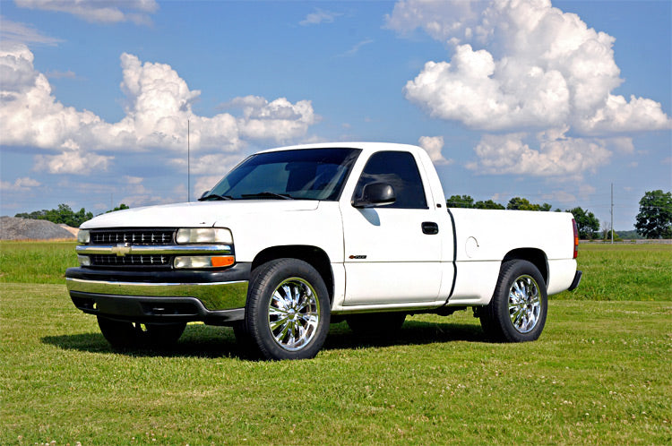 Rough Country 1.5 Inch Leveling Kit | Chevy Silverado & GMC Sierra 1500 2WD (1999-2006 & Classic)