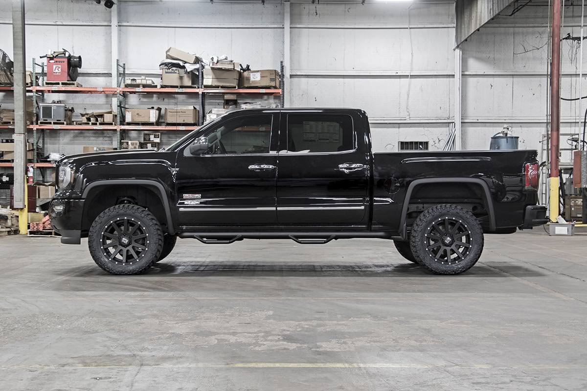 Rough Country 3.5 Inch Lift Kit | Chevy/GMC 1500 (07-16)