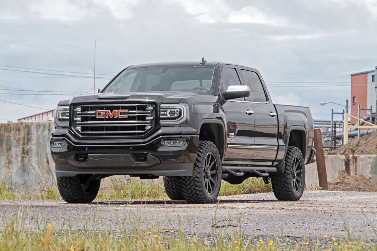 Rough Country 3.5 Inch Lift Kit | Chevy/GMC 1500 (07-16)