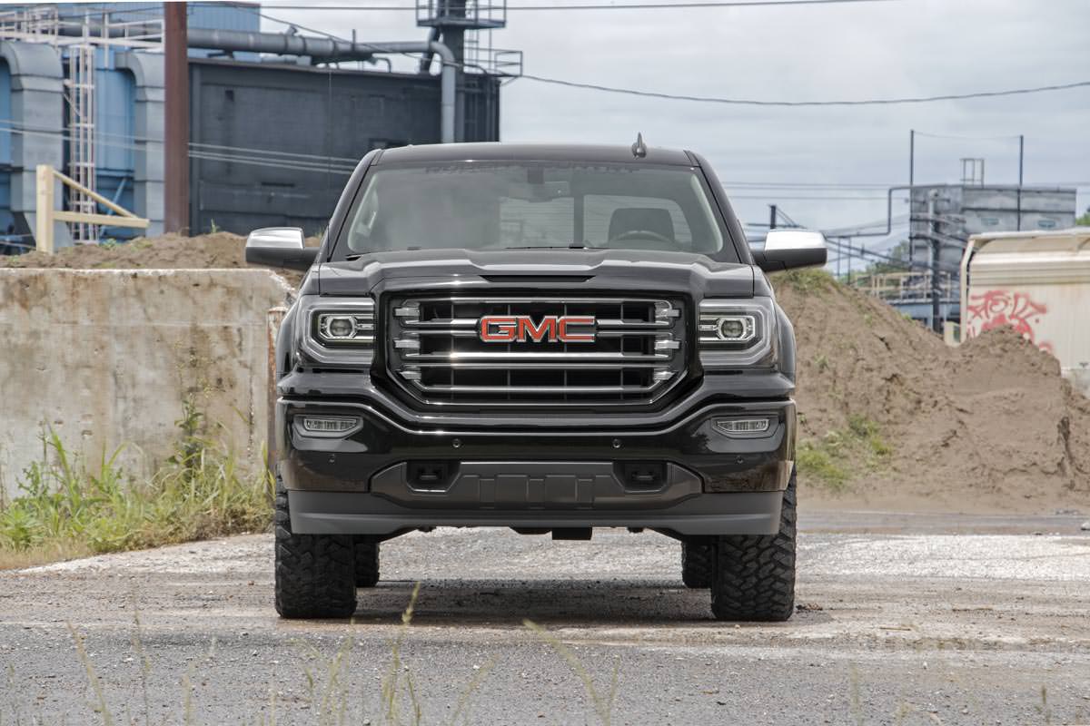 Rough Country 3.5 Inch Lift Kit | Chevy/GMC 1500 (07-16)