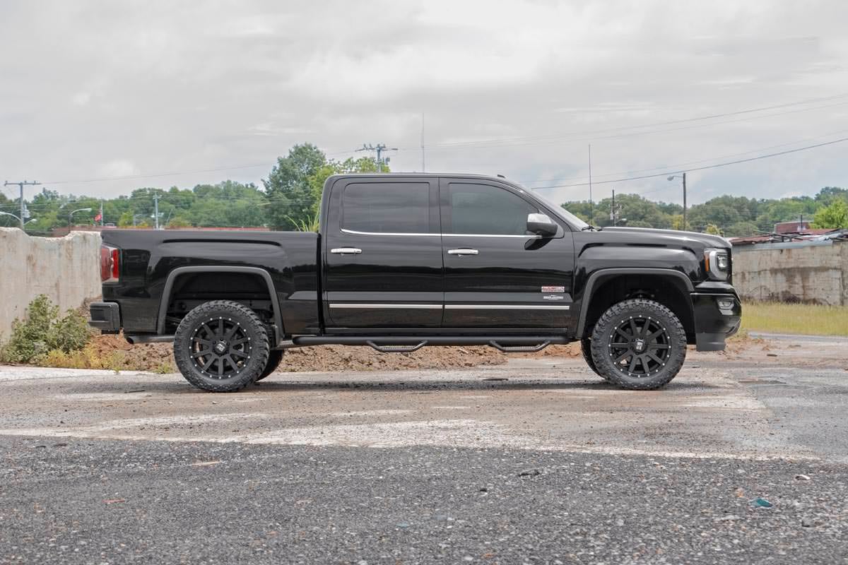 Rough Country 3.5 Inch Lift Kit | Chevy/GMC 1500 (07-16)