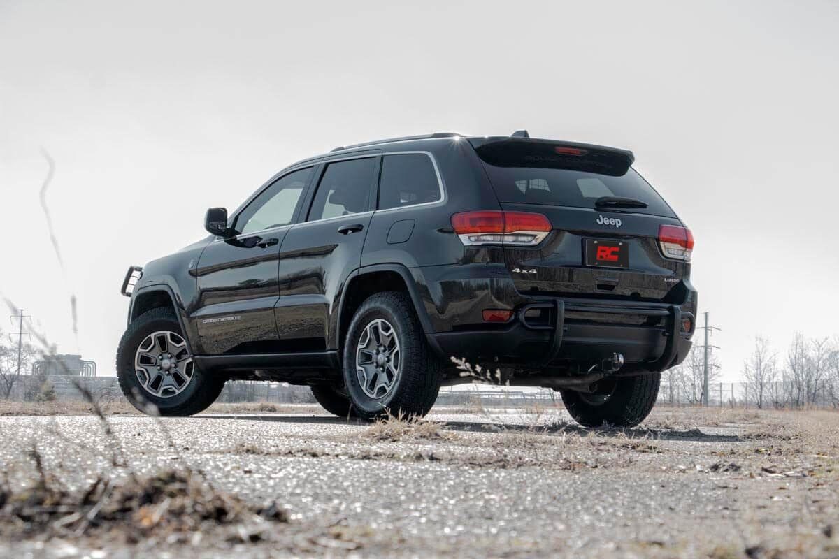 Rough Country 2 Inch Leveling Kit | Jeep Grand Cherokee WK2 2WD/4WD (2011-2022)