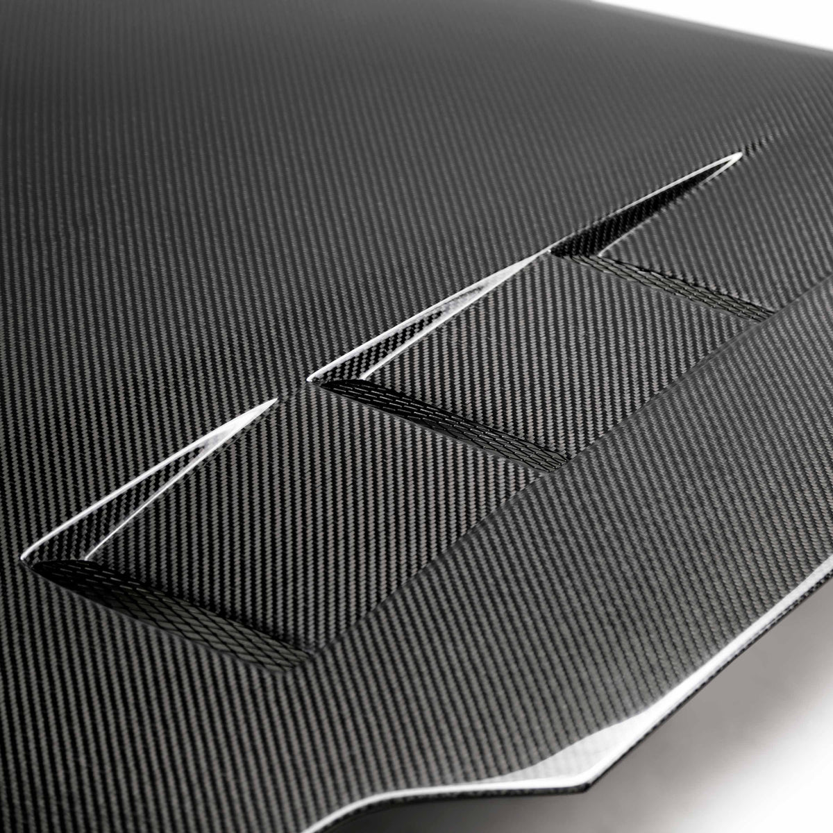 Seibon TS-Style Carbon Fiber Hood for 2007-2008 Nissan 350Z (also fits 2003-2006 models)