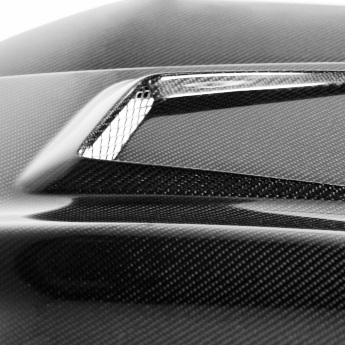 Seibon GT-Style Carbon Fiber Hood for 2008-2011 Mercedes Benz C63 (Does not fit standard C-class)