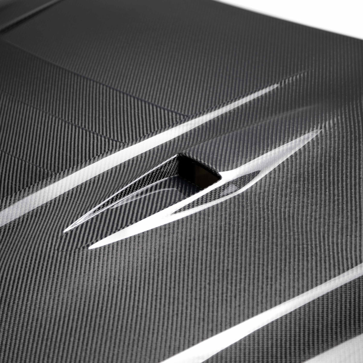 Seibon DS-Style Carbon Fiber Hood for 2009-2016 Nissan GT-R