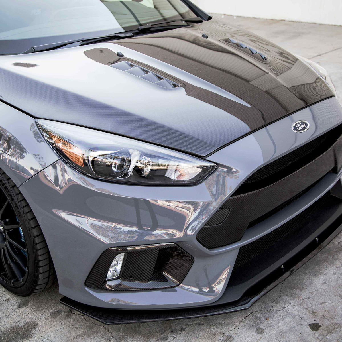 Seibon RS-Style Carbon Fiber Hood for 2015-2018 Ford Focus