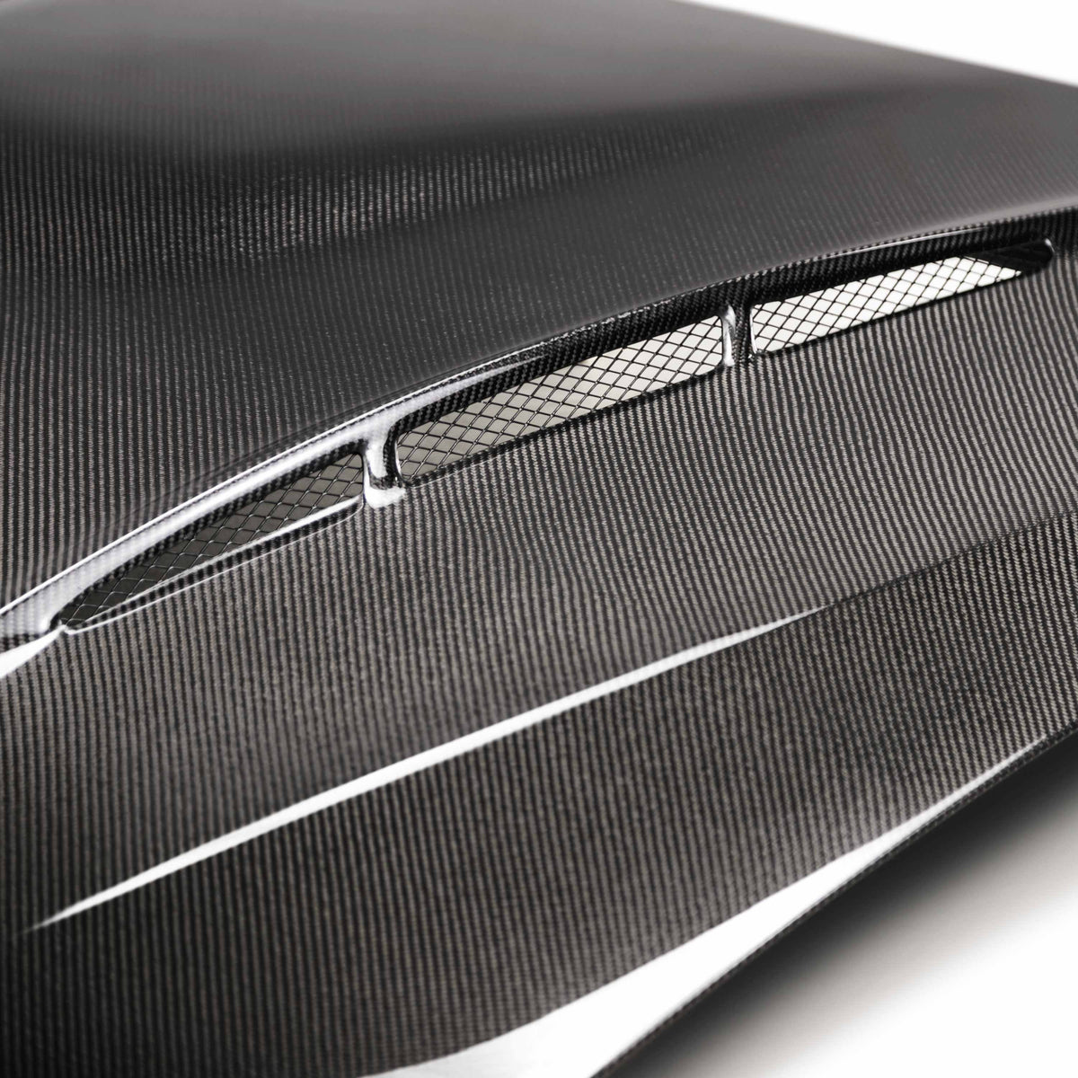 Seibon TH-Style Carbon Fiber Hood for 2019-2025 BMW G20 3 Series