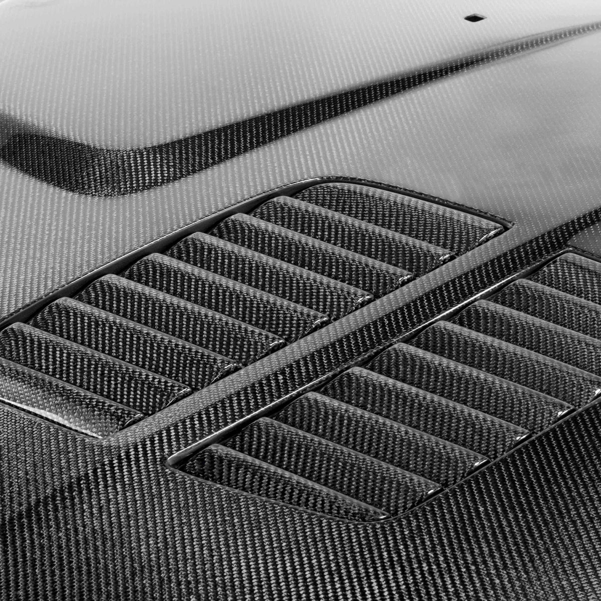 Seibon GTR-Style Carbon Fiber Hood for 1997-2003 BMW E39