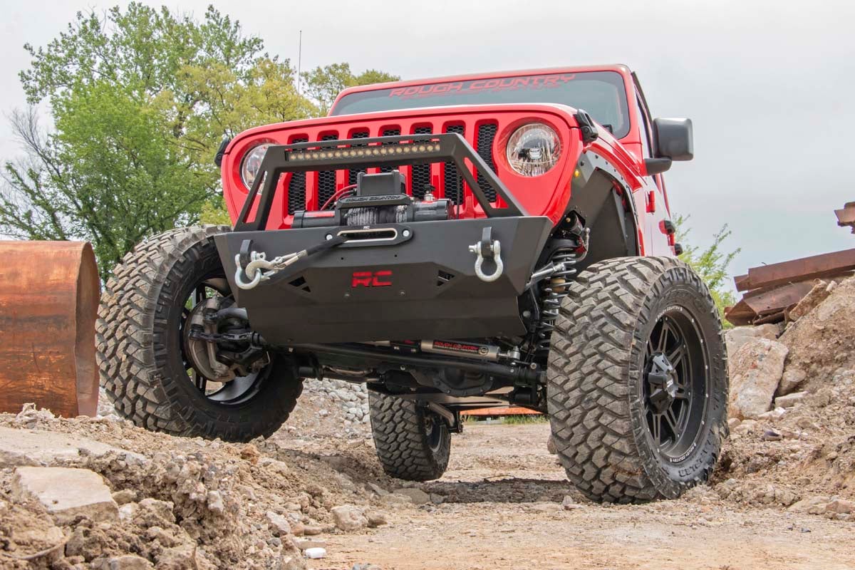Rough Country 3.5 Inch Lift Kit | 4-Door | Jeep Wrangler Unlimited 4WD (24-26)