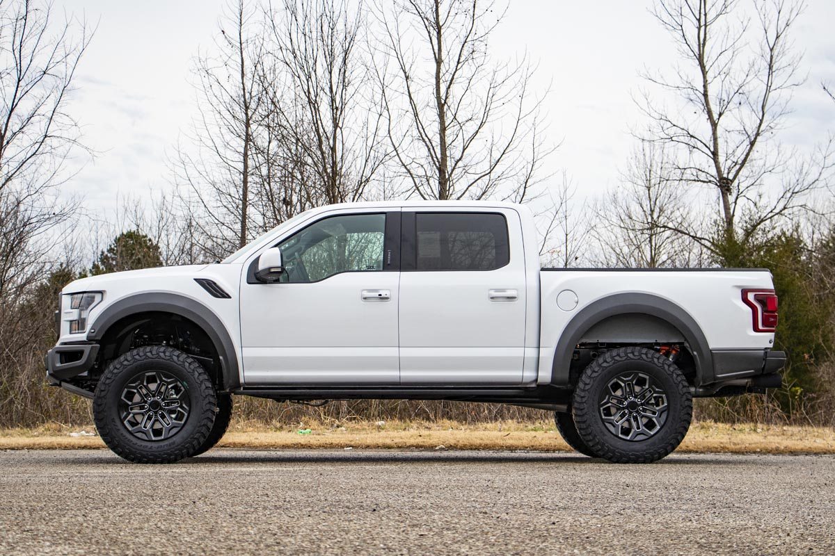 Rough Country 4.5 Inch Lift Kit | Ford Raptor 4WD (2019-2020)