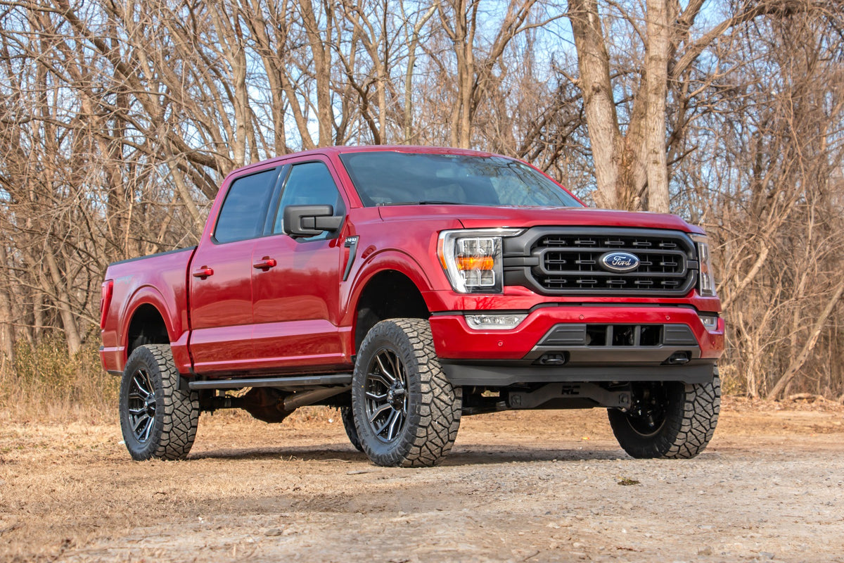 Rough Country 6 Inch Lift Kit | Ford F-150 4WD (2021-2026)