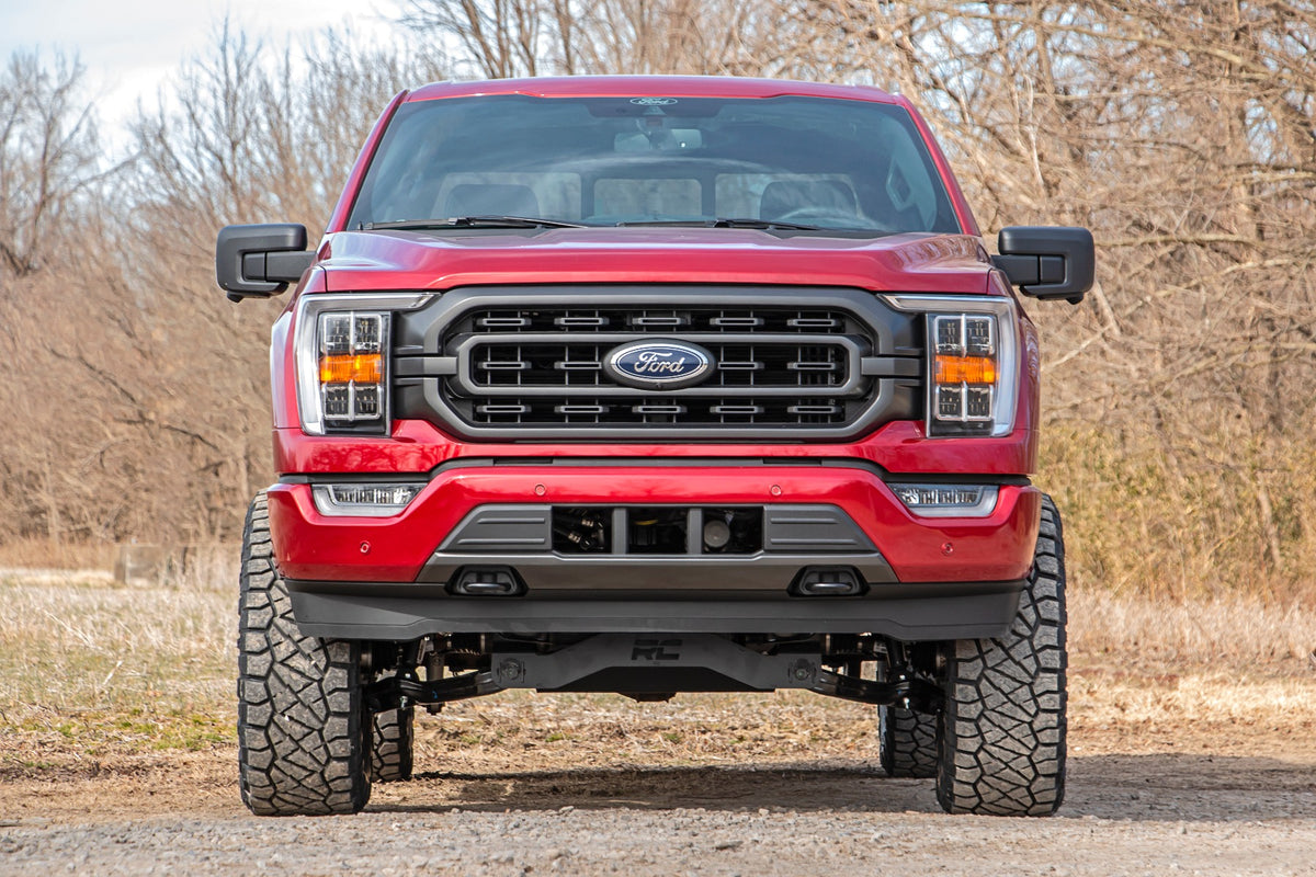 Rough Country 6 Inch Lift Kit | Ford F-150 4WD (2021-2026)