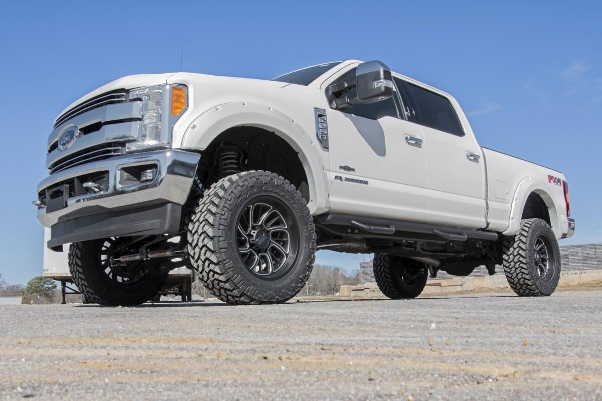 Rough Country 4.5 Inch Lift Kit | Ford F-250/F-350 Super Duty 4WD (2017-2022)