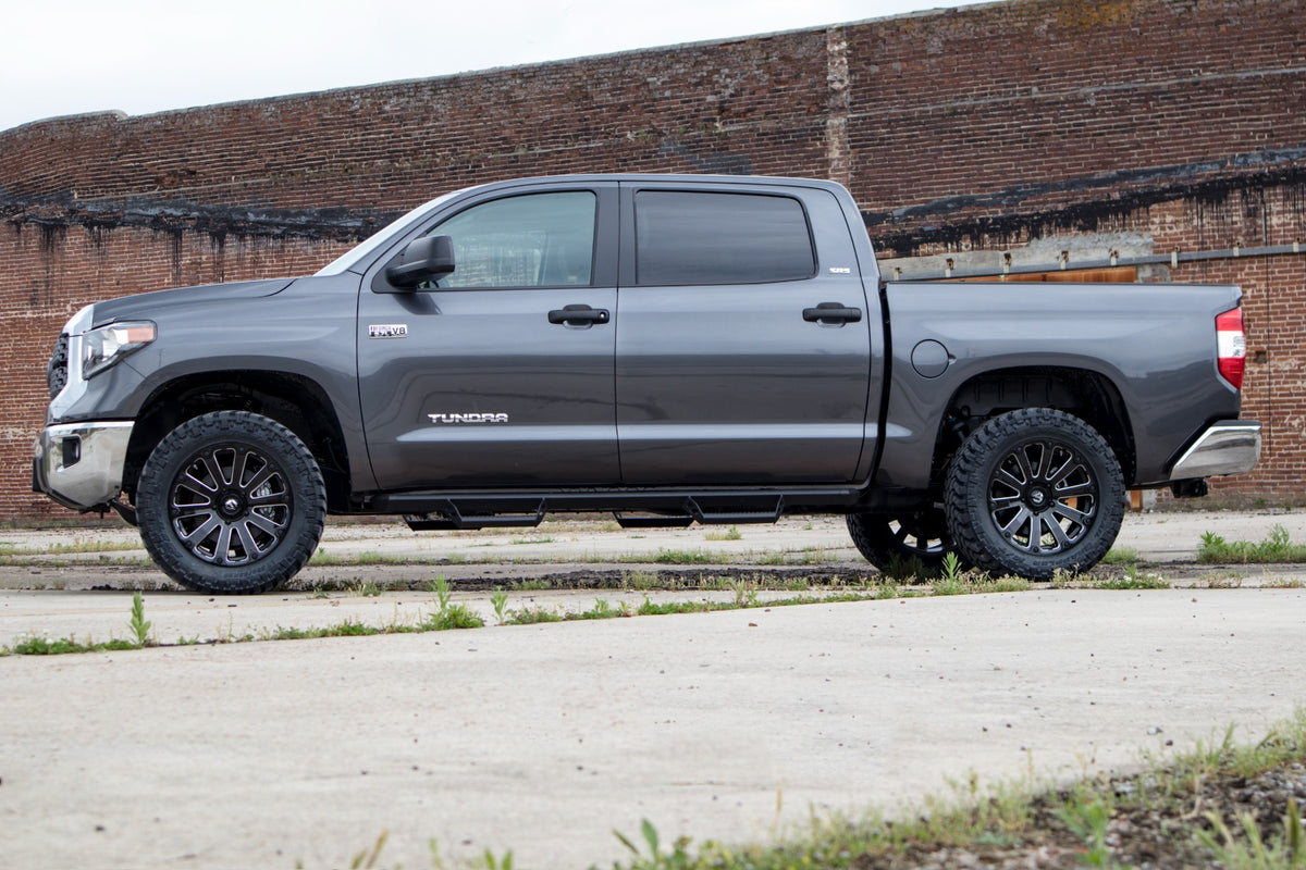 Rough Country M1 Adjustable Leveling Struts | Monotube | 0-2" | Toyota Tundra 4WD (07-21)