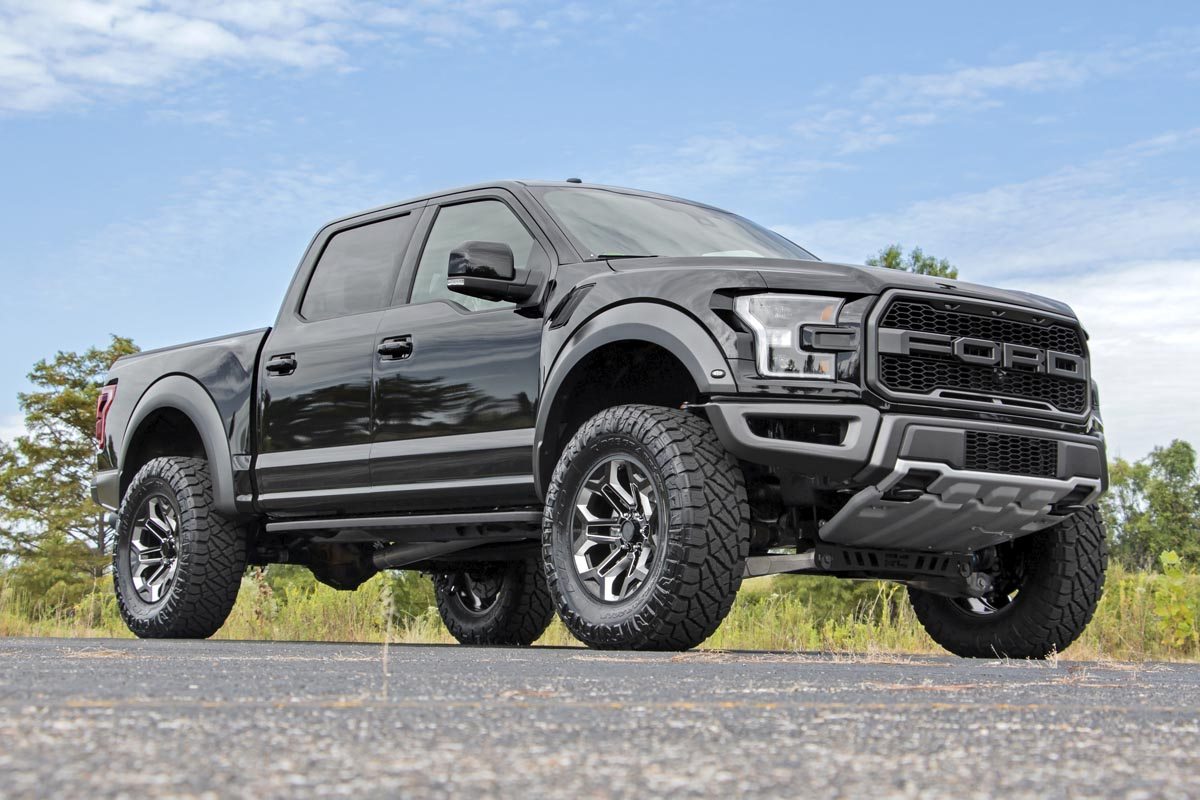 Rough Country 4.5 Inch Lift Kit | Ford Raptor 4WD (2017-2018)