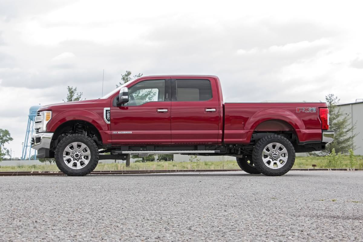 Rough Country 3 Inch Lift Kit | Ford F-250 Super Duty 4WD (17-22)