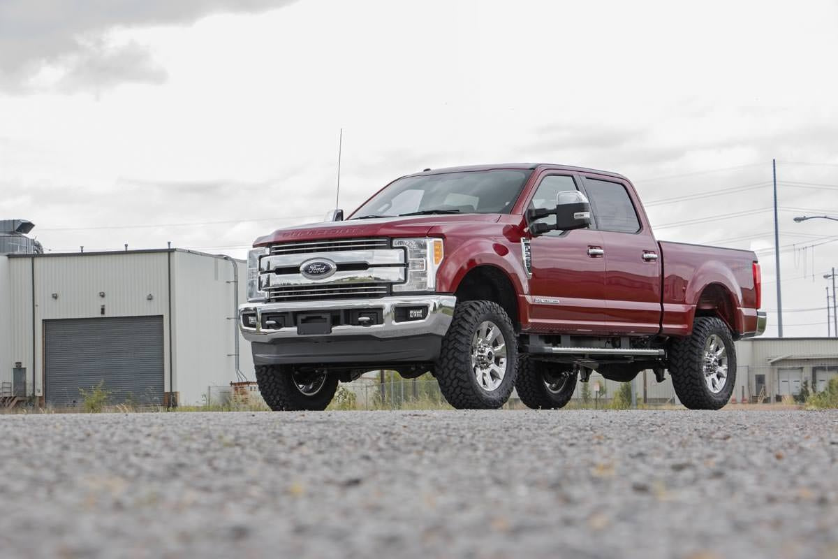 Rough Country 3 Inch Lift Kit | Ford F-250 Super Duty 4WD (2017-2022)
