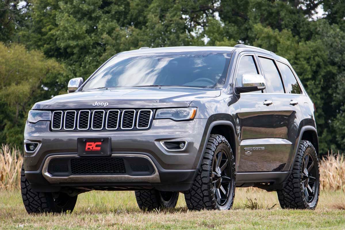 Rough Country 2.5 Inch Lift Kit | Jeep Grand Cherokee WK2 2WD/4WD (2011-2022)