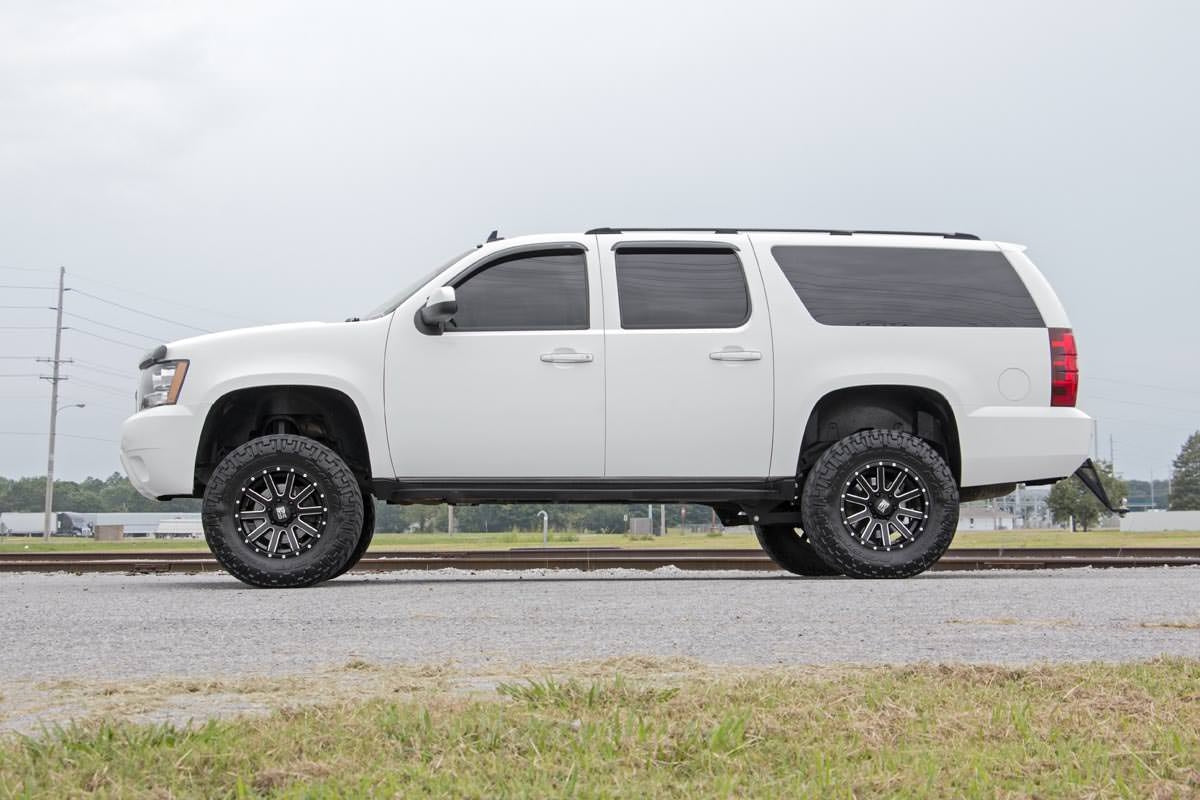 Rough Country 7 Inch Lift Kit | Chevy/GMC SUV 1500 2WD/4WD (2007-2014)