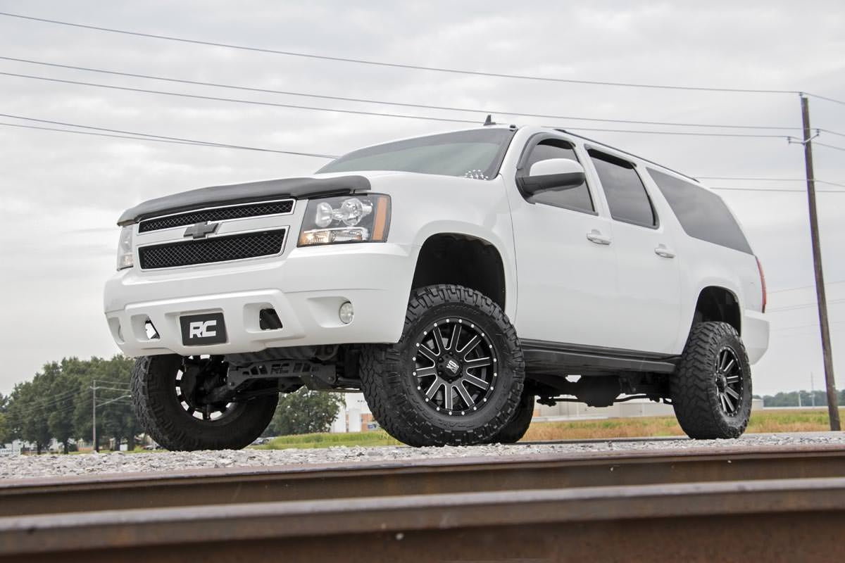 Rough Country 7 Inch Lift Kit | Chevy/GMC SUV 1500 2WD/4WD (2007-2014)