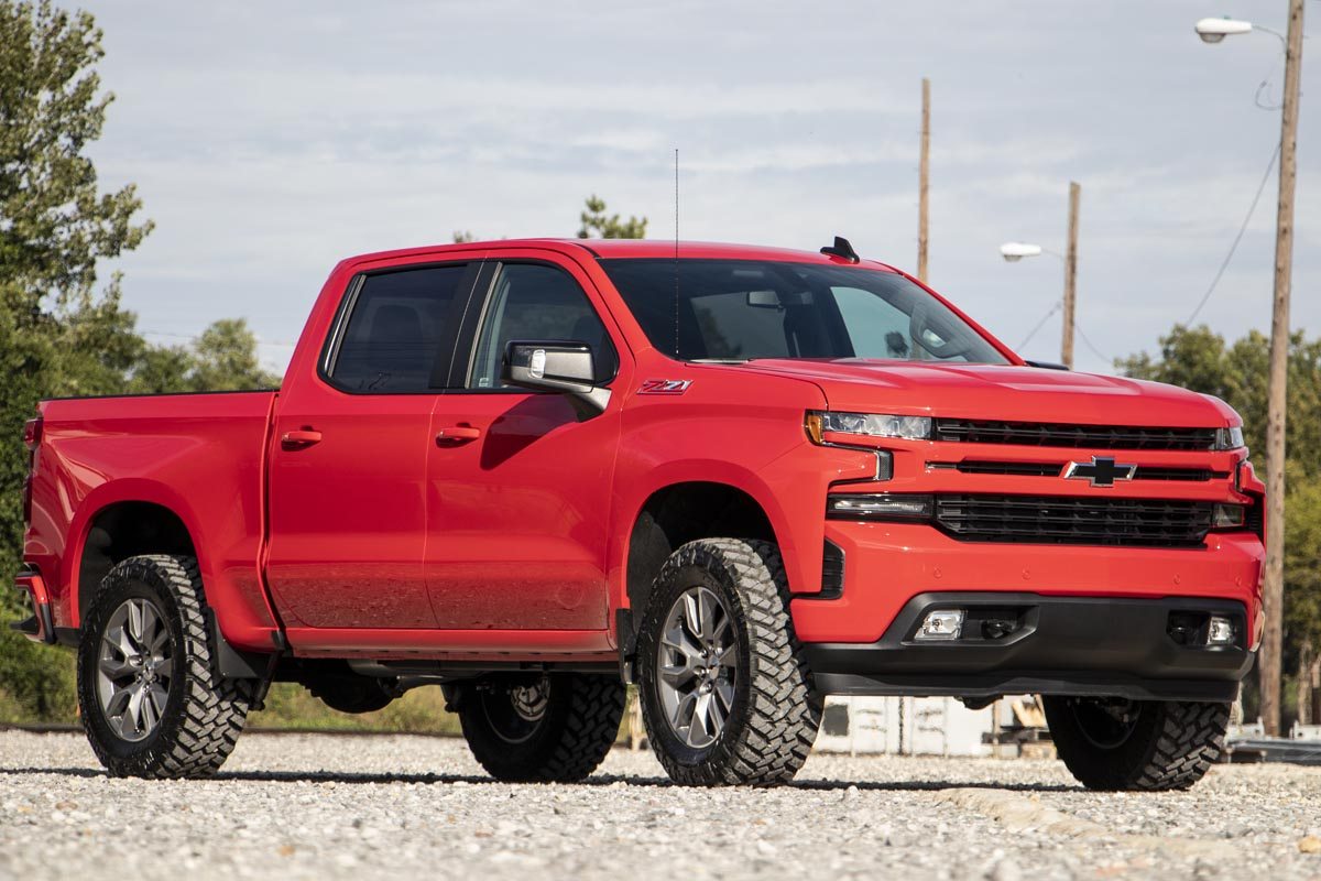 Rough Country 3.5 Inch Lift Kit | Chevy Silverado 1500 2WD/4WD (2019-2024 & Refresh)