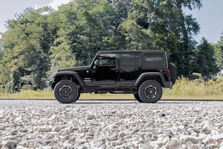 Rough Country 2.5 Inch Lift Kit | 4-Door | Jeep Wrangler JK 2WD/4WD (2007-2018)