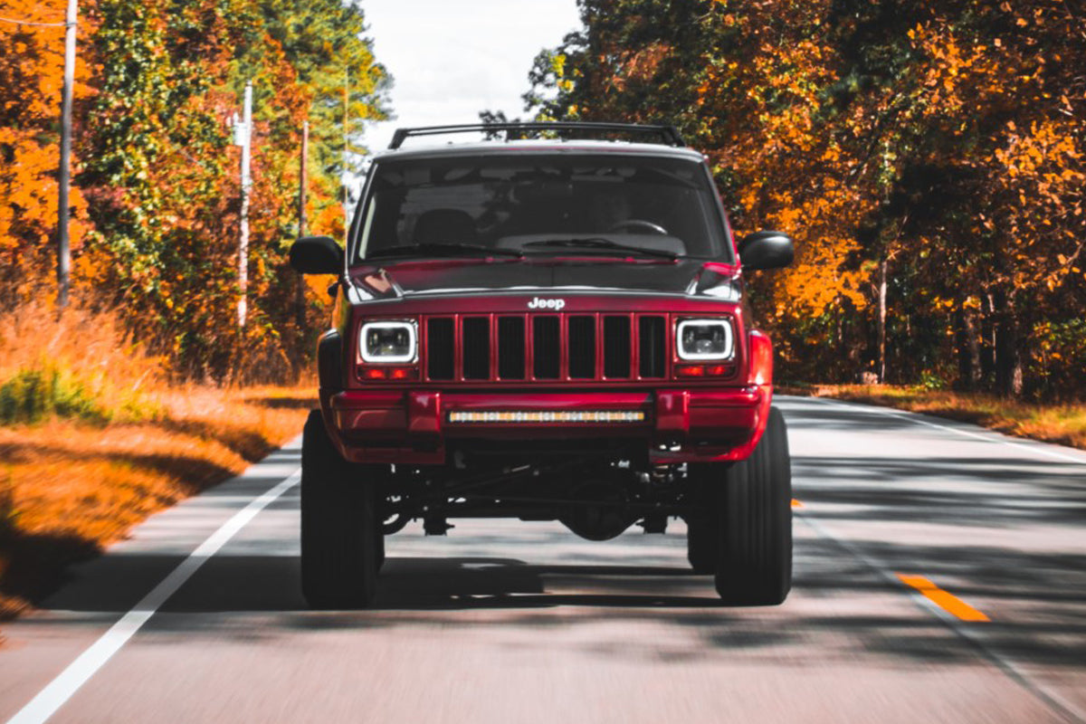 Rough Country 4.5 Inch Lift Kit | RR springs | Jeep Cherokee XJ 2WD/4WD (1984-2001)
