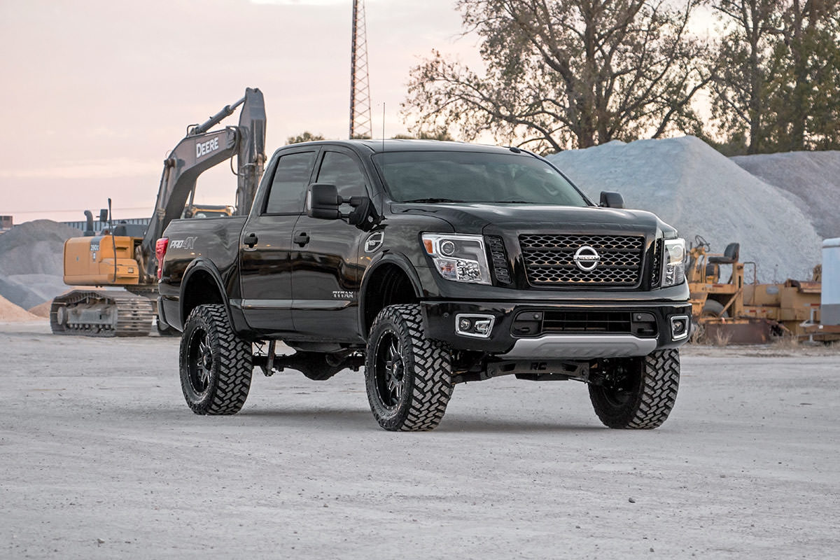Rough Country 6 Inch Lift Kit | Nissan Titan 4WD (2017-2024)