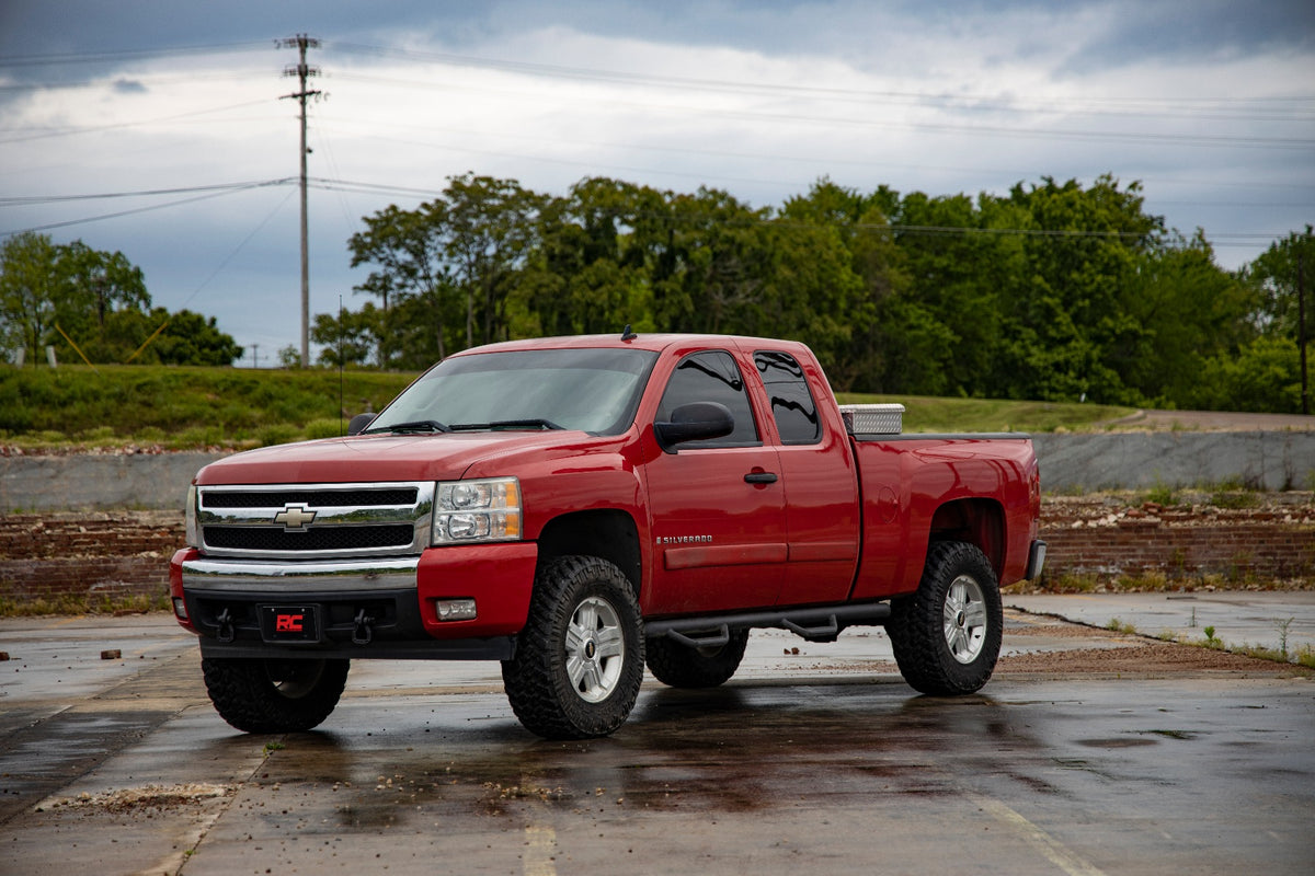 Rough Country 5 Inch Lift Kit | Chevy Silverado & GMC Sierra 1500 2WD (2007-2013)