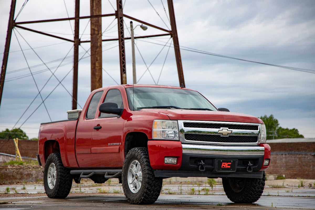 Rough Country 5 Inch Lift Kit | Chevy Silverado & GMC Sierra 1500 2WD (2007-2013)