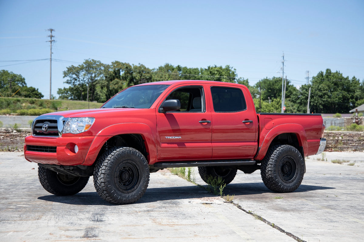 Rough Country 3.5 Inch Lift Kit | Toyota Tacoma 2WD/4WD (2005-2023)