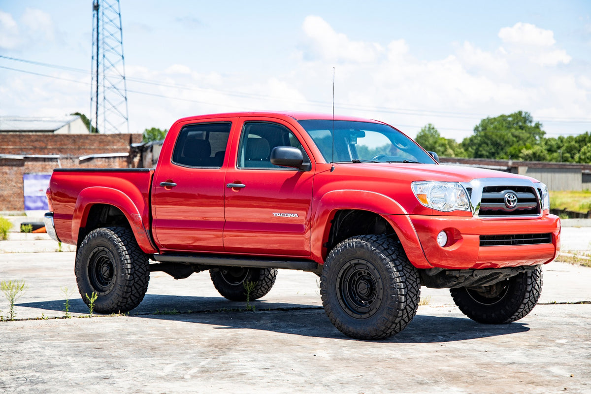 Rough Country 3.5 Inch Lift Kit | Toyota Tacoma 2WD/4WD (2005-2023)