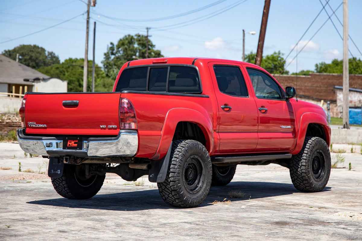 Rough Country 3.5 Inch Lift Kit | Toyota Tacoma 2WD/4WD (2005-2023)