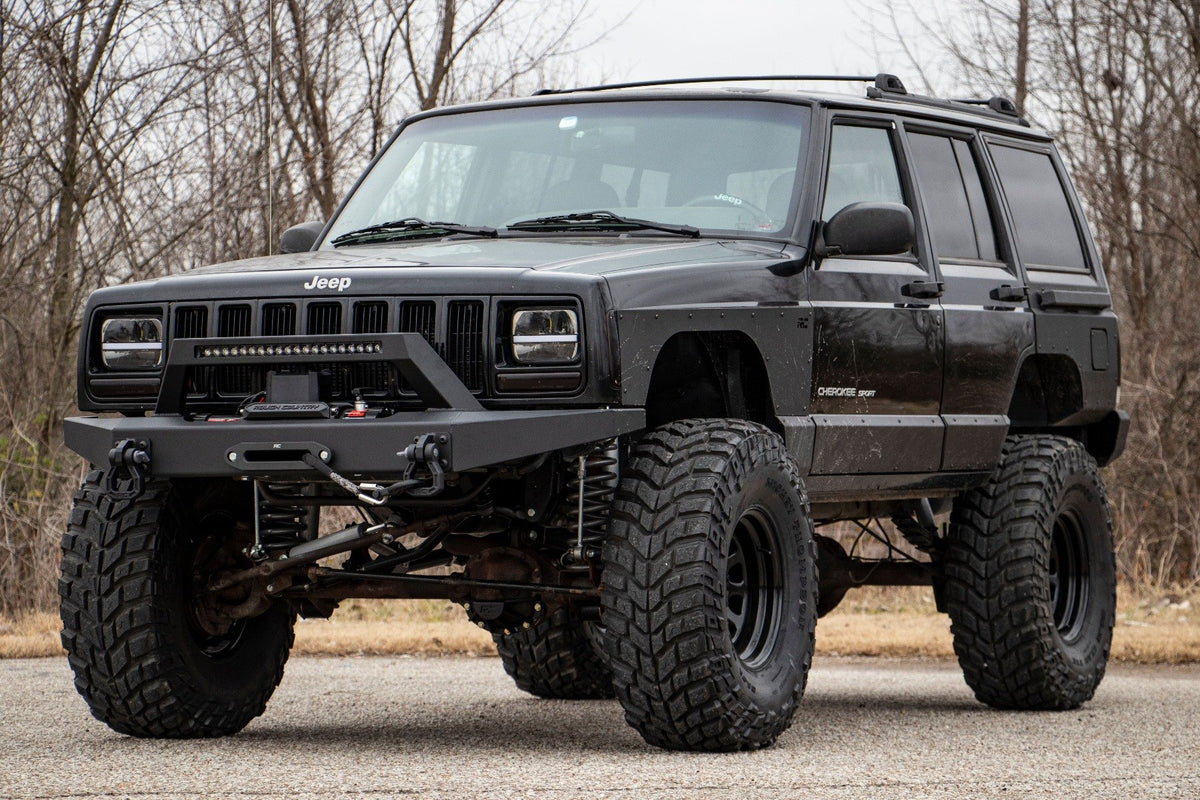 Rough Country 6.5 Inch Lift Kit | Jeep Cherokee XJ 4WD (84-01)
