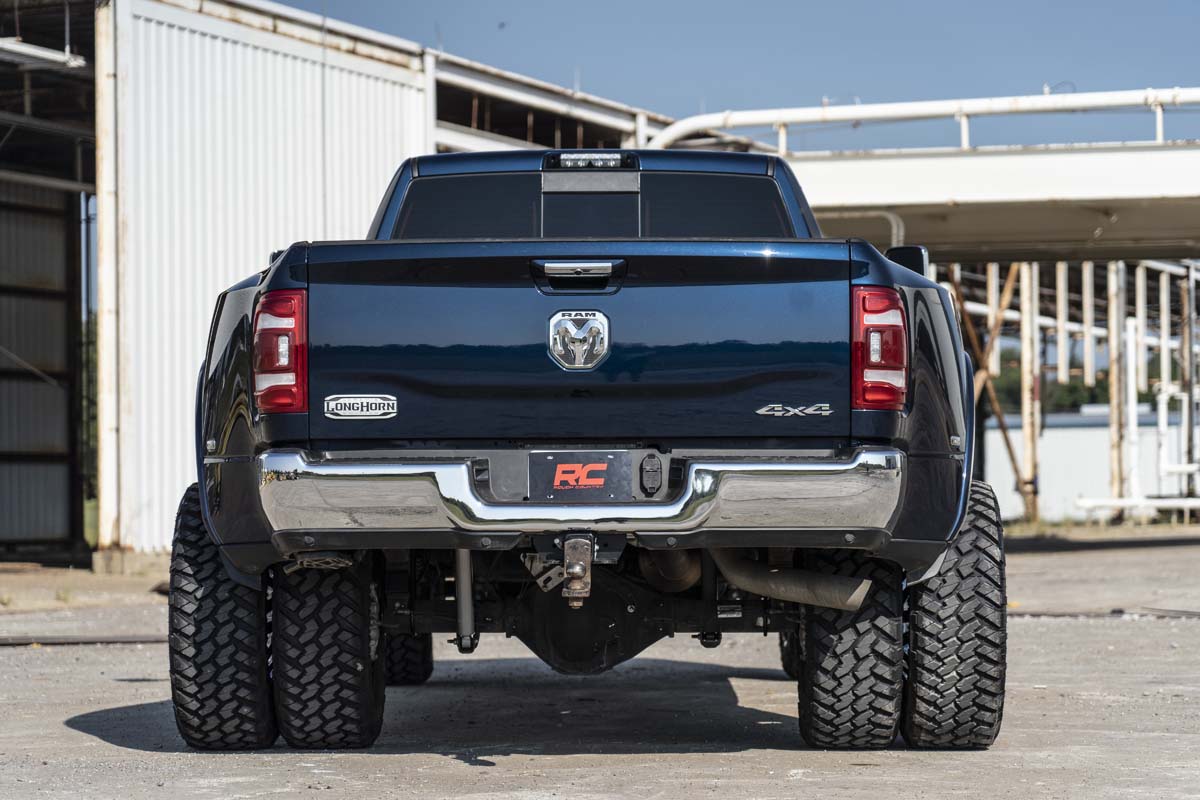 Rough Country 5 Inch Lift Kit | DRW | OE Rear Air | Ram 3500 4WD (2020-2024)