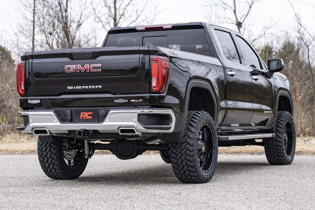 Rough Country 6 Inch Lift Kit | GMC Sierra 1500 2WD/4WD (2019-2024)